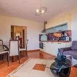 In 51785 Apartamento