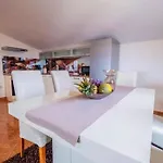 Apartamento In 51785 *