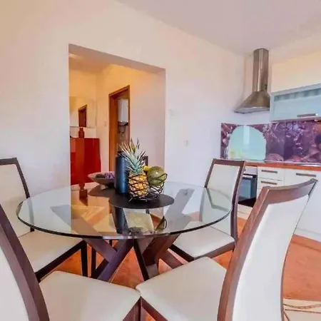 Lägenhet In 51785 *