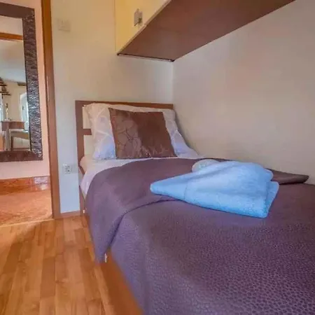 Appartamento In 51785 Novi Vinodolski