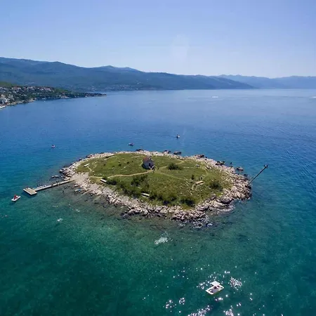 Lägenhet In 51785 Novi Vinodolski